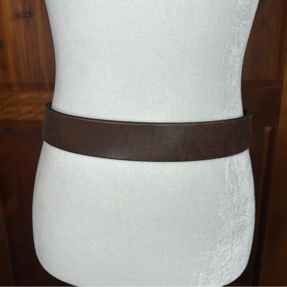 Old Navy Brown Men's SZ S Leather Belt Western Country Timeless Everyday Casual